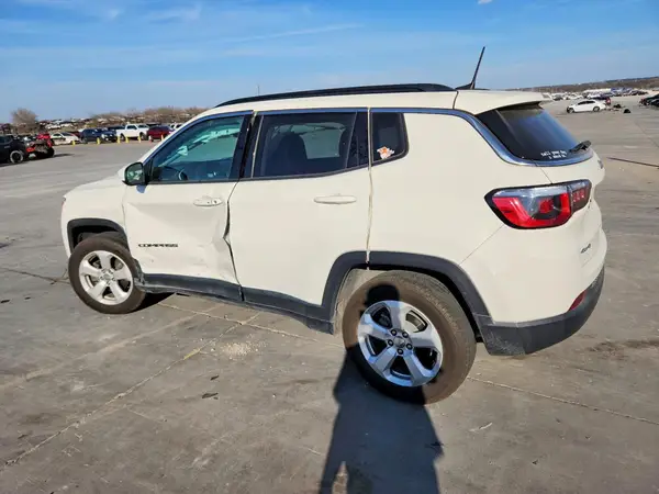 3C4NJDBB9JT314985 2018 JEEP COMPASS - Image 2