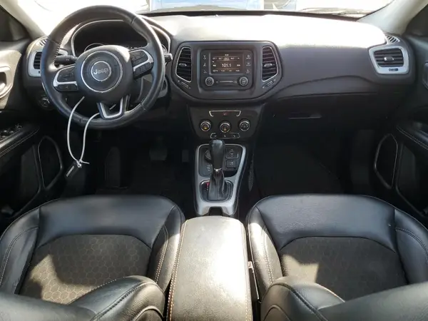 3C4NJDBB9JT315652 2018 JEEP COMPASS - Image 8
