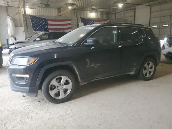 3C4NJDBB9JT349817 2018 JEEP COMPASS - Image 1