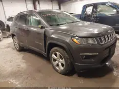 3C4NJDBB9JT355374 2018 JEEP COMPASS