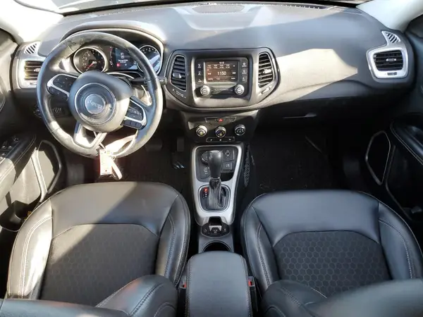 3C4NJDBB9JT355553 2018 JEEP COMPASS - Image 8