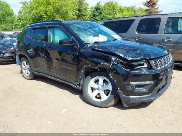 3C4NJDBB9JT359862 2018 JEEP COMPASS - Image 1