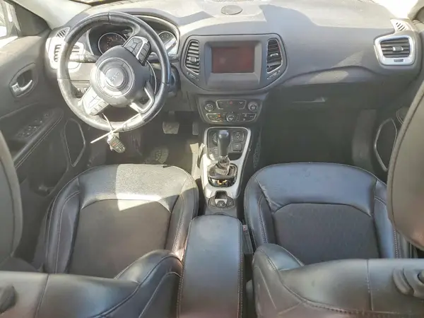 3C4NJDBB9JT366407 2018 JEEP COMPASS - Image 8