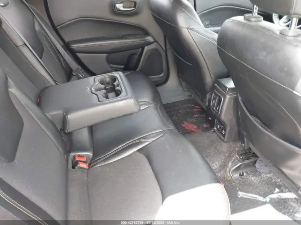 3C4NJDBB9JT392506 2018 JEEP COMPASS - Image 8
