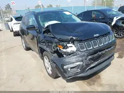 3C4NJDBB9JT392568 2018 JEEP COMPASS