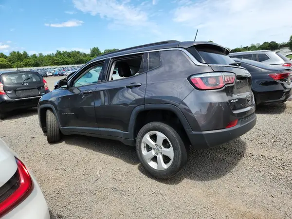3C4NJDBB9JT392845 2018 JEEP COMPASS - Image 2