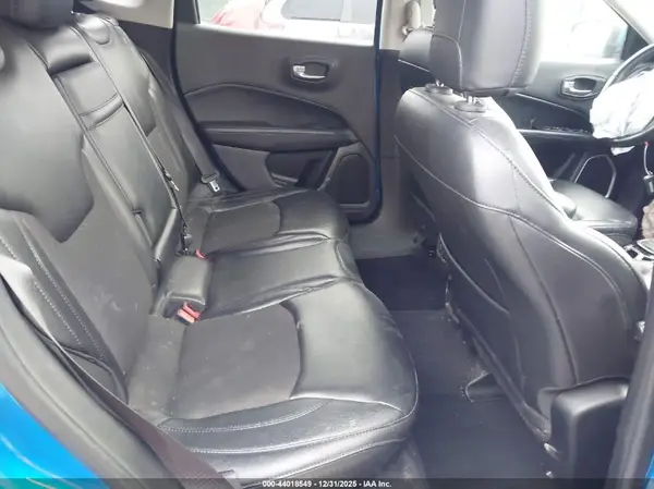 3C4NJDBB9JT394658 2018 JEEP COMPASS - Image 8