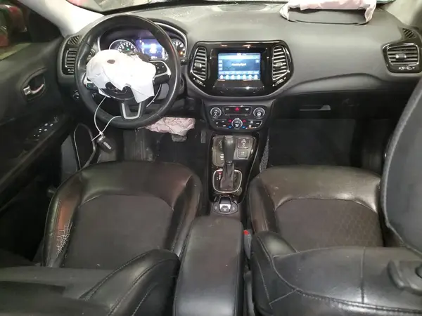 3C4NJDBB9JT395079 2018 JEEP COMPASS - Image 8