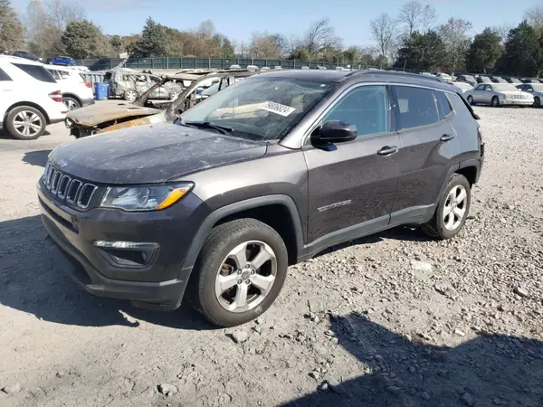 3C4NJDBB9JT398662 2018 JEEP COMPASS - Image 1