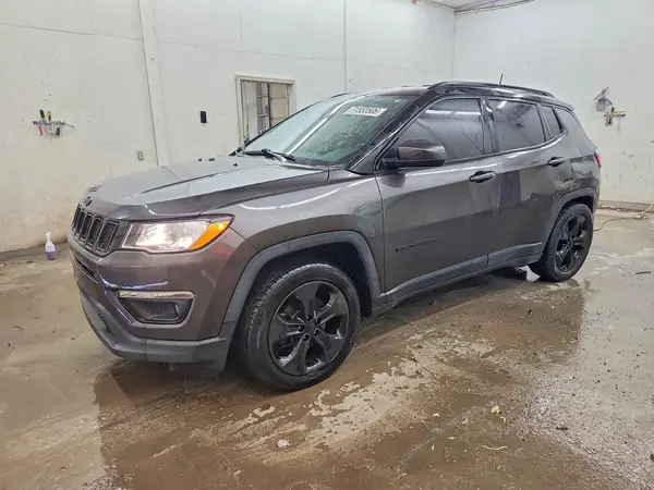 3C4NJDBB9JT400944 2018 JEEP COMPASS - Image 1