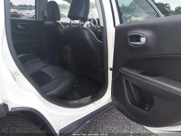 3C4NJDBB9JT401656 2018 JEEP COMPASS - Image 8