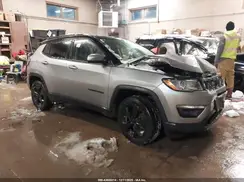 3C4NJDBB9JT403116 2018 JEEP COMPASS