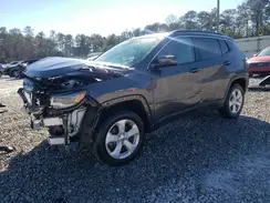 3C4NJDBB9JT413869 2018 JEEP COMPASS