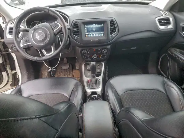 3C4NJDBB9JT418618 2018 JEEP COMPASS - Image 8