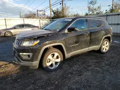 3C4NJDBB9JT435371 2018 JEEP COMPASS