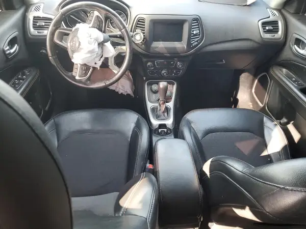 3C4NJDBB9JT470749 2018 JEEP COMPASS - Image 8