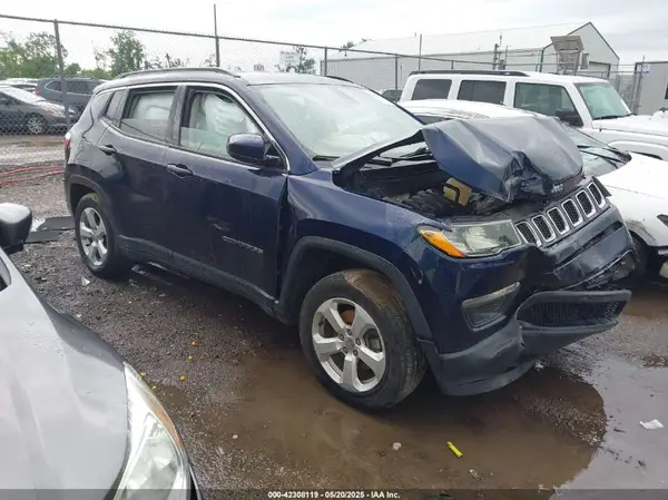 3C4NJDBB9JT480133 2018 JEEP COMPASS - Image 1