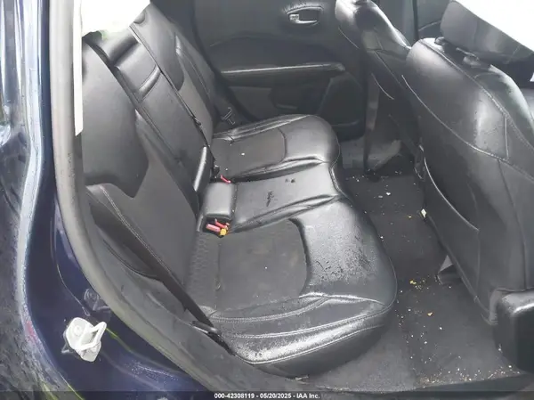 3C4NJDBB9JT480133 2018 JEEP COMPASS - Image 8