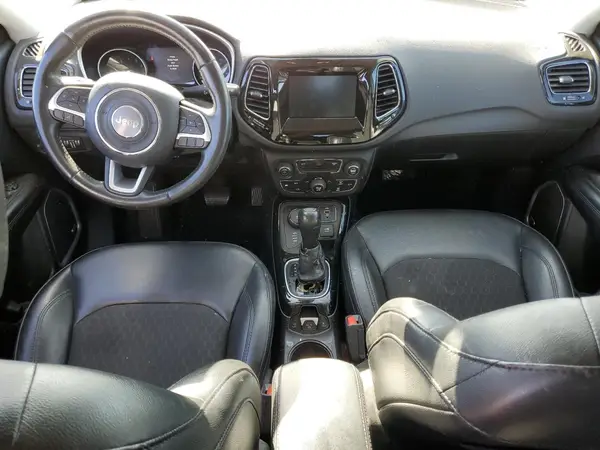 3C4NJDBB9JT480486 2018 JEEP COMPASS - Image 8