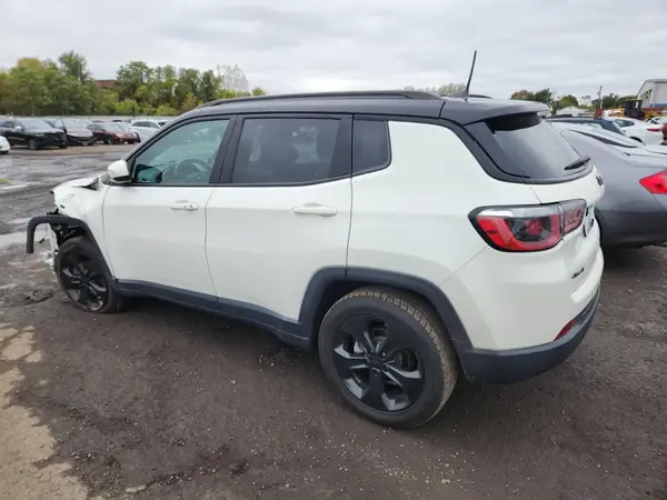 3C4NJDBB9JT481282 2018 JEEP COMPASS - Image 2