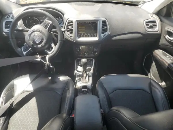 3C4NJDBB9JT483338 2018 JEEP COMPASS - Image 8