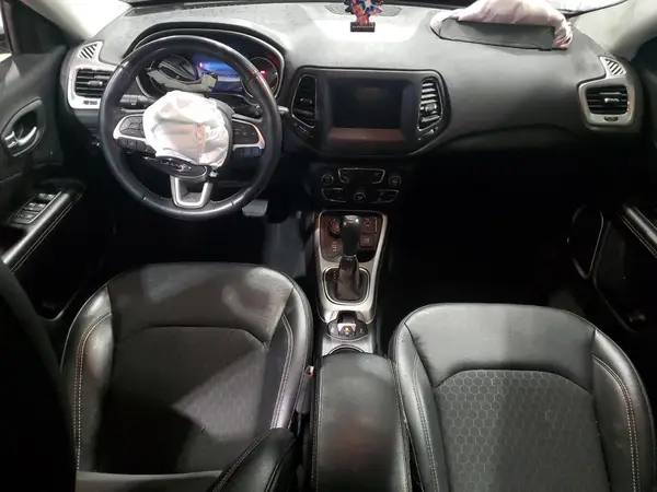 3C4NJDBB9JT484232 2018 JEEP COMPASS - Image 8