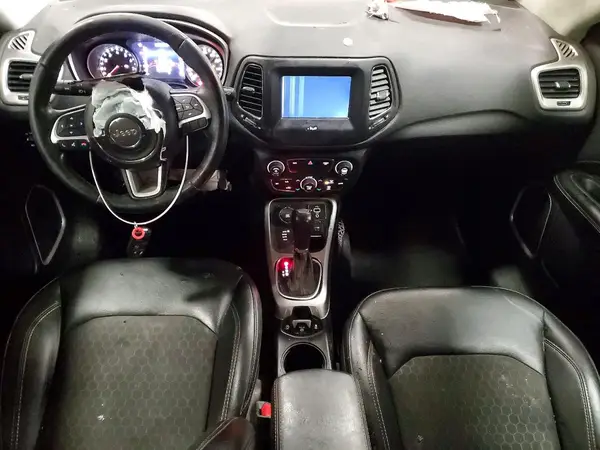 3C4NJDBB9JT485221 2018 JEEP COMPASS - Image 8