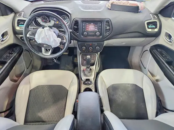 3C4NJDBB9JT485574 2018 JEEP COMPASS - Image 8