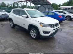 3C4NJDBB9JT492587 2018 JEEP COMPASS