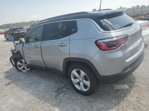 3C4NJDBB9JT492931 2018 JEEP COMPASS - Image 2