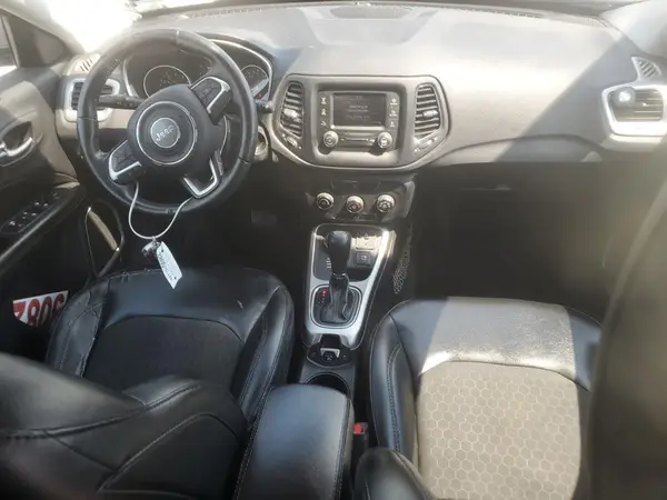 3C4NJDBB9JT492931 2018 JEEP COMPASS - Image 8