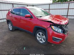 3C4NJDBB9KT592772 2019 JEEP COMPASS