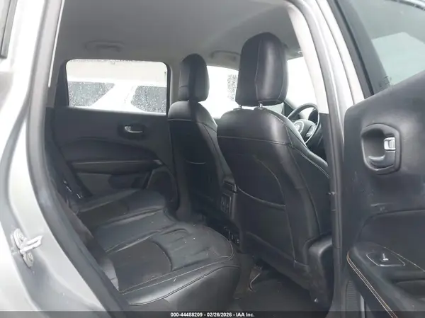 3C4NJDBB9KT595235 2019 JEEP COMPASS - Image 8