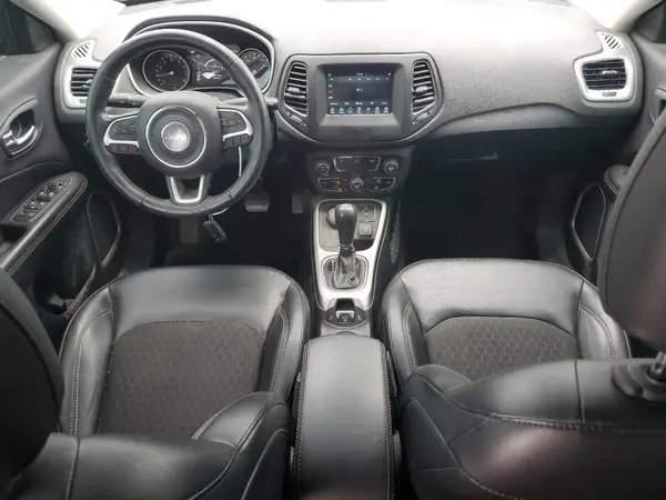 3C4NJDBB9KT597437 2019 JEEP COMPASS - Image 8