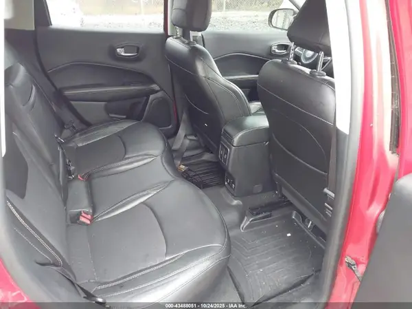 3C4NJDBB9KT597485 2019 JEEP COMPASS - Image 8