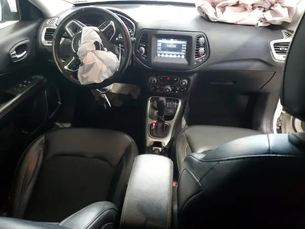3C4NJDBB9KT597566 2019 JEEP COMPASS - Image 8