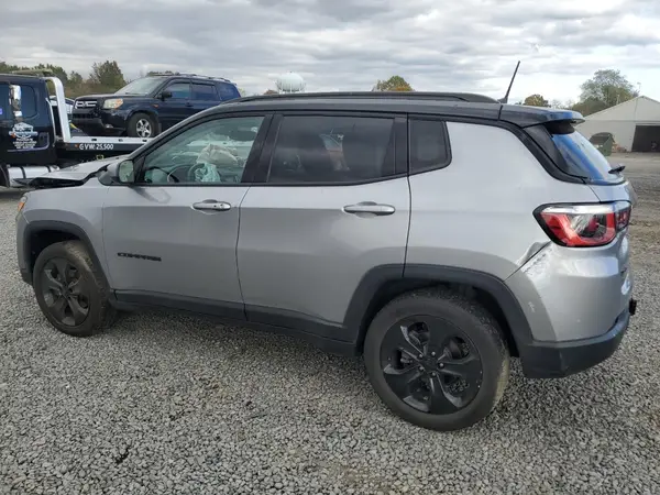 3C4NJDBB9KT621185 2019 JEEP COMPASS - Image 2
