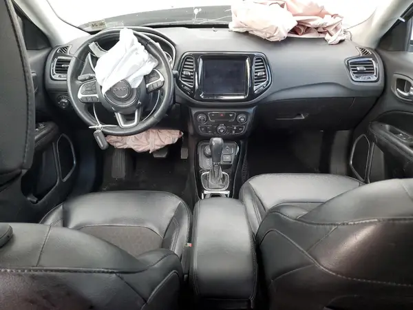 3C4NJDBB9KT621185 2019 JEEP COMPASS - Image 8