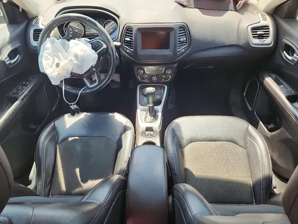 3C4NJDBB9KT630288 2019 JEEP COMPASS - Image 8