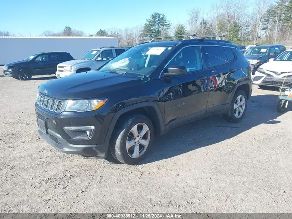3C4NJDBB9KT646121 2019 JEEP COMPASS - Image 2