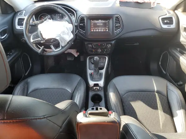 3C4NJDBB9KT647396 2019 JEEP COMPASS - Image 8
