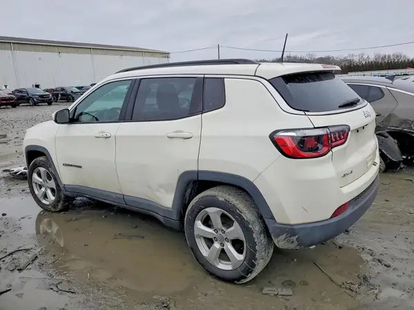 3C4NJDBB9KT651853 2019 JEEP COMPASS - Image 2