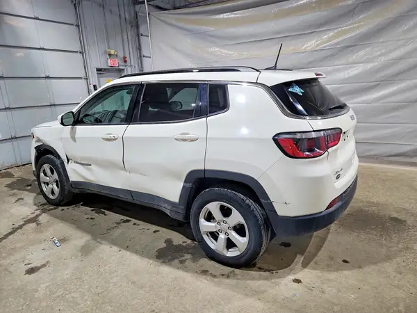 3C4NJDBB9KT656910 2019 JEEP COMPASS - Image 2