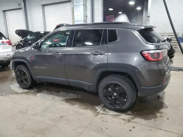 3C4NJDBB9KT659774 2019 JEEP COMPASS - Image 2