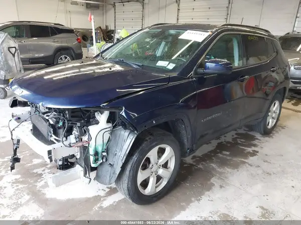 3C4NJDBB9KT661797 2019 JEEP COMPASS - Image 2