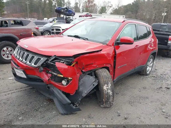 3C4NJDBB9KT662206 2019 JEEP COMPASS - Image 2