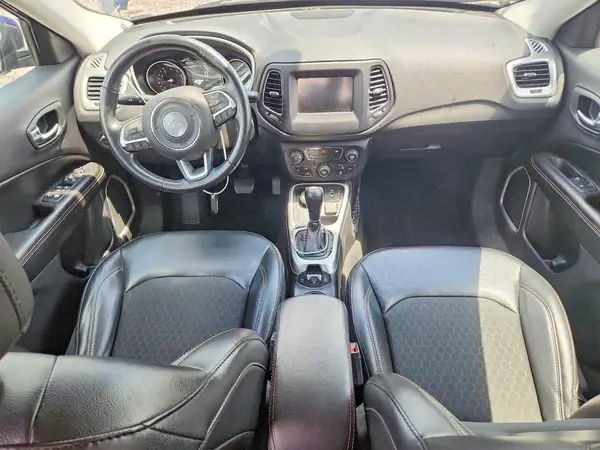 3C4NJDBB9KT664988 2019 JEEP COMPASS - Image 8