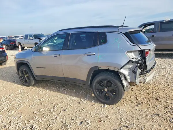 3C4NJDBB9KT672203 2019 JEEP COMPASS - Image 2