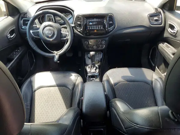 3C4NJDBB9KT674078 2019 JEEP COMPASS - Image 8