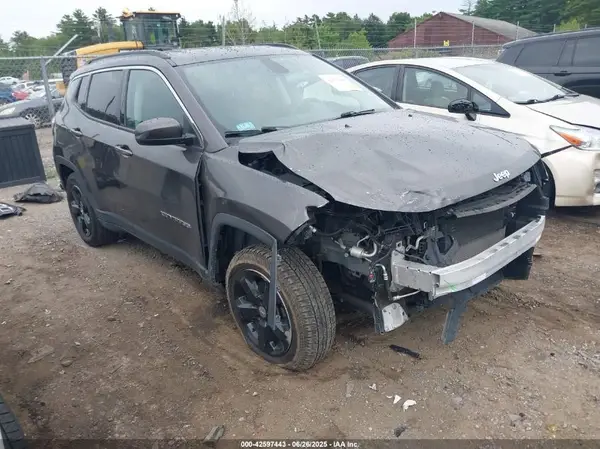 3C4NJDBB9KT714160 2019 JEEP COMPASS - Image 1
